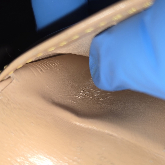 Authentic Louis Vuitton Multi Color Murakami Kiss Clasp Wallet - Picture 15 of 16